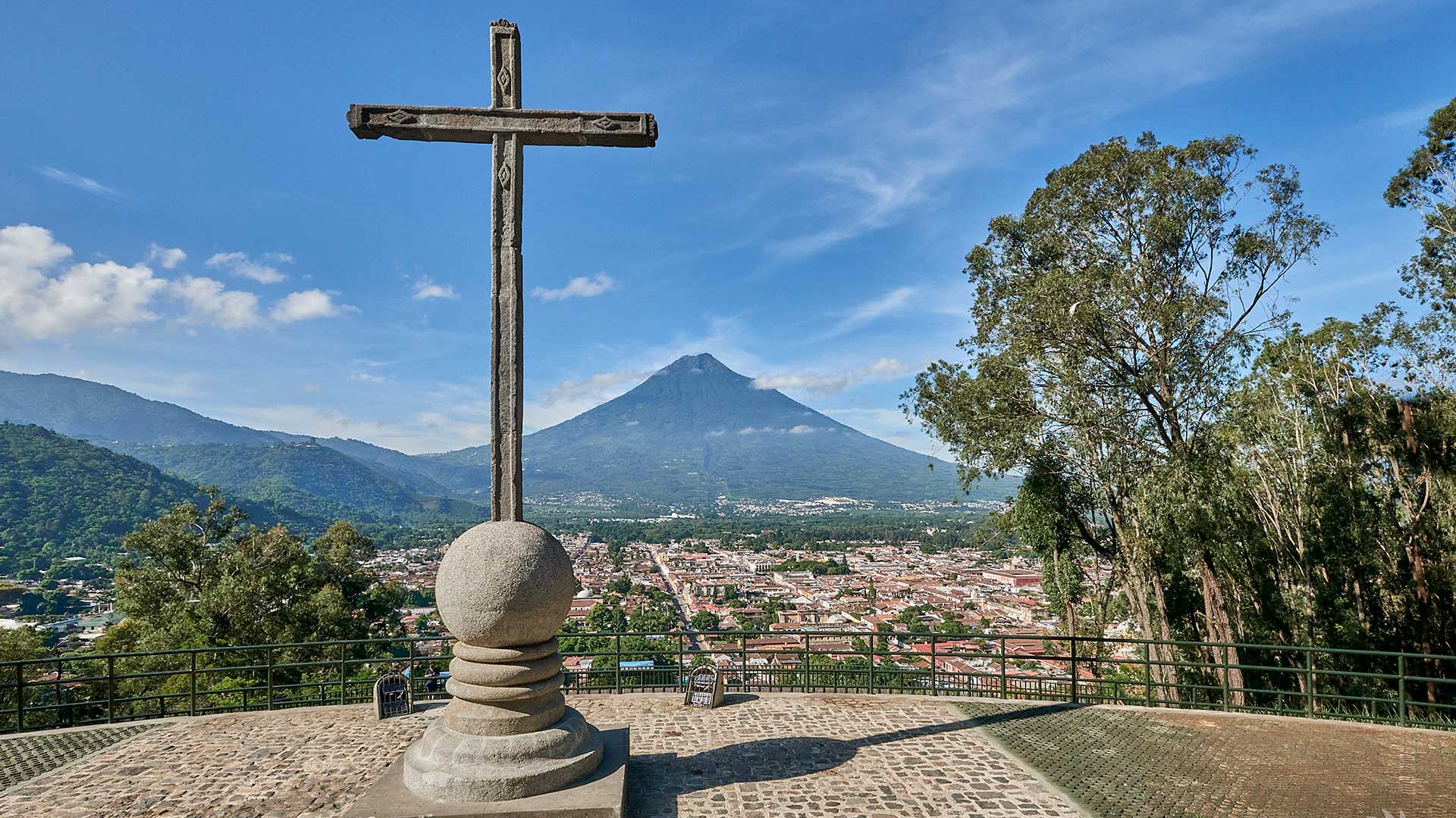 TRAVEL WITH US IN GUATEMALA